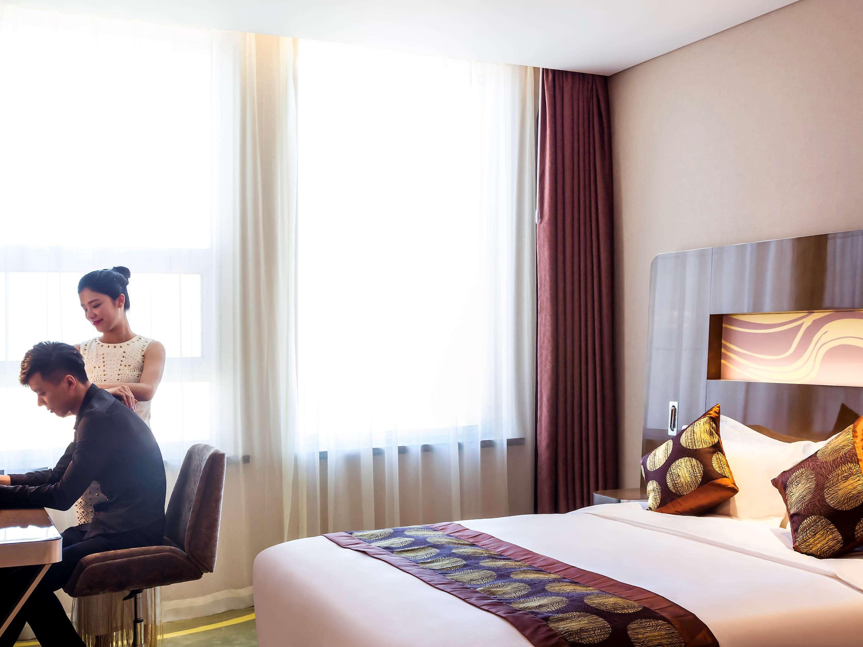 Novotel Daqing Haofang Exteriör bild
