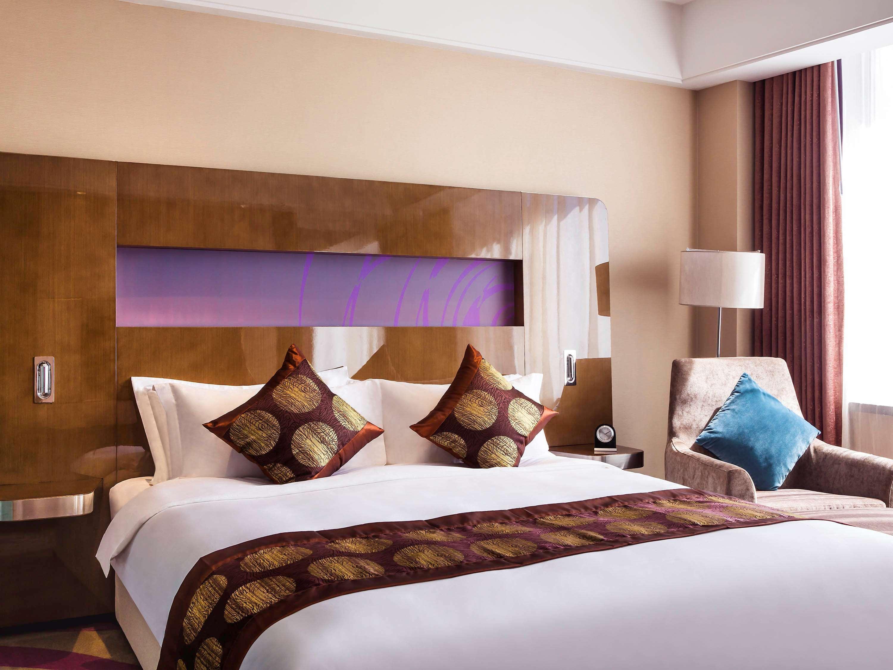 Novotel Daqing Haofang Exteriör bild