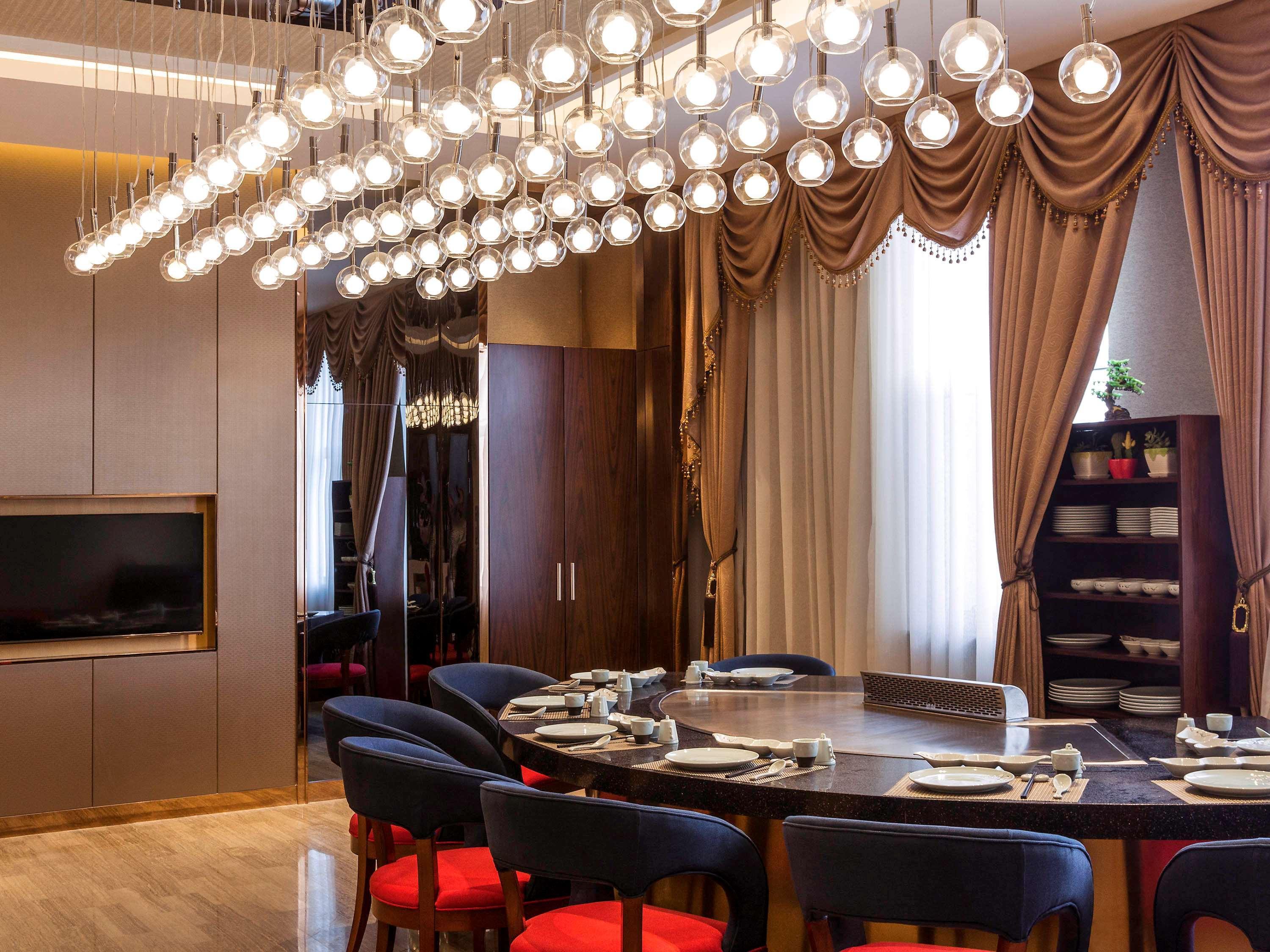 Novotel Daqing Haofang Exteriör bild