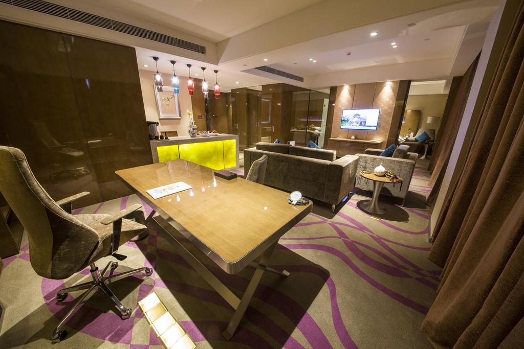 Novotel Daqing Haofang Exteriör bild