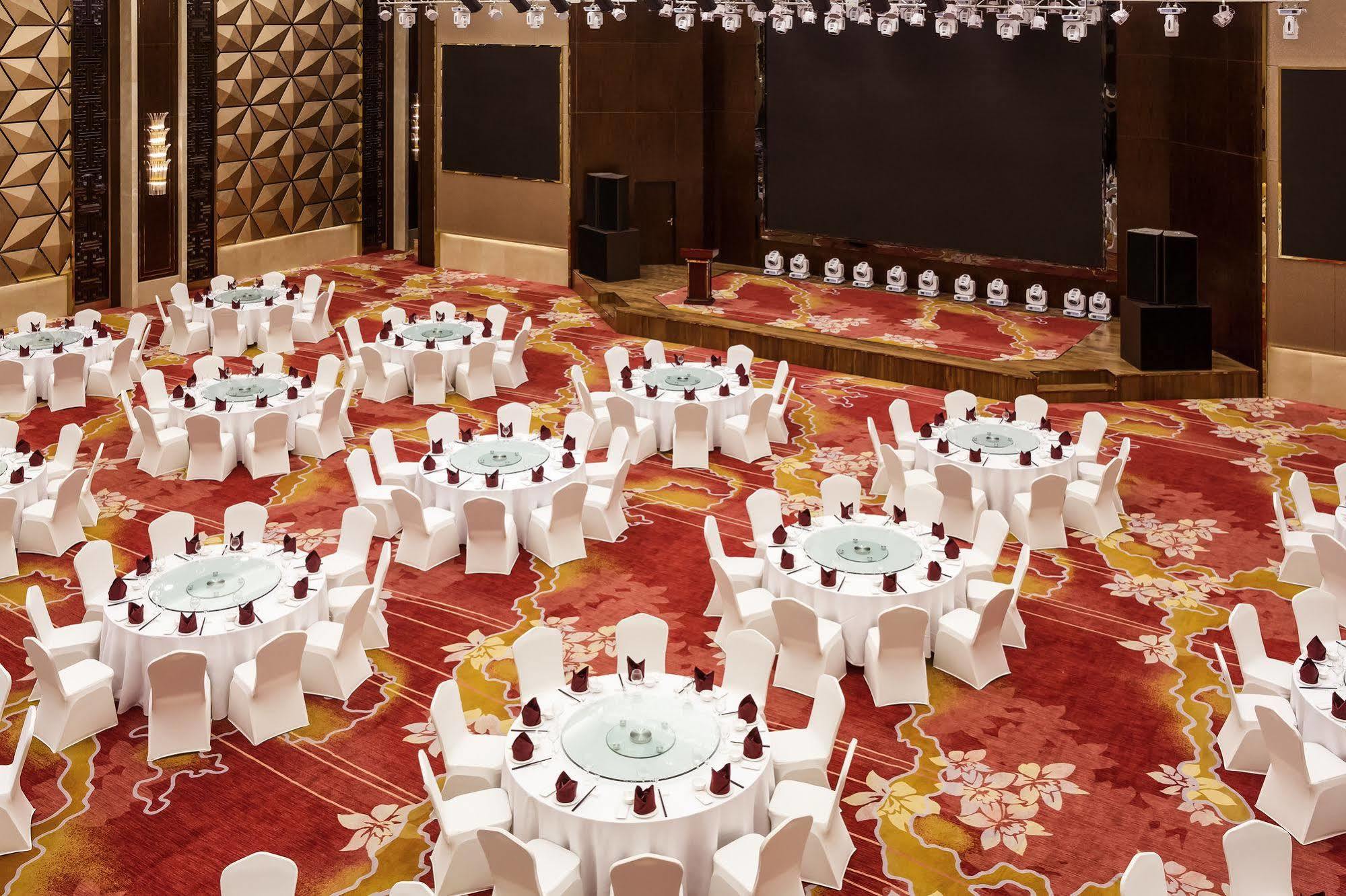 Novotel Daqing Haofang Exteriör bild